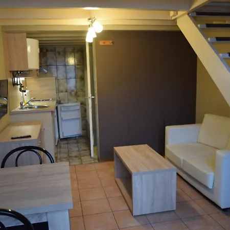 Apartment Gardens - Large One Bedroom